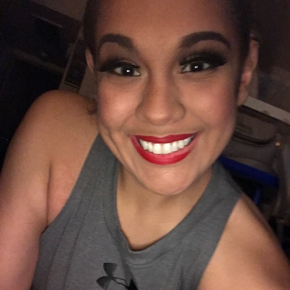 Meet your Posher, Bianca - Picture 1 of 1